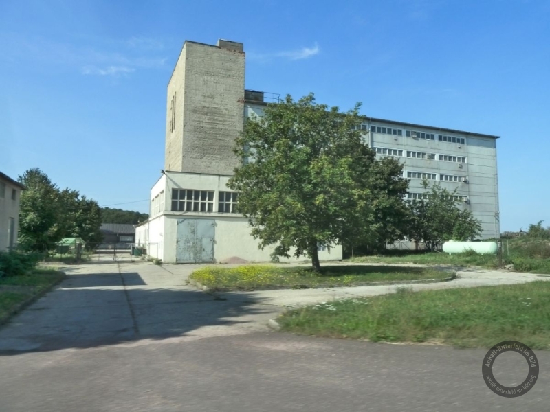 Schweinehochhaus in Maasdorf (Stadt Südliches Anhalt) im Landkreis Anhalt-Bitterfeld