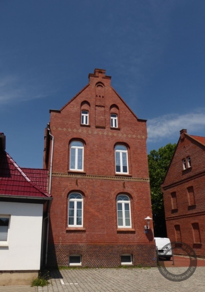 Alte Schule in Roitzsch (Stadt Sandersdorf-Brehna) im Landkreis Anhalt-Bitterfeld