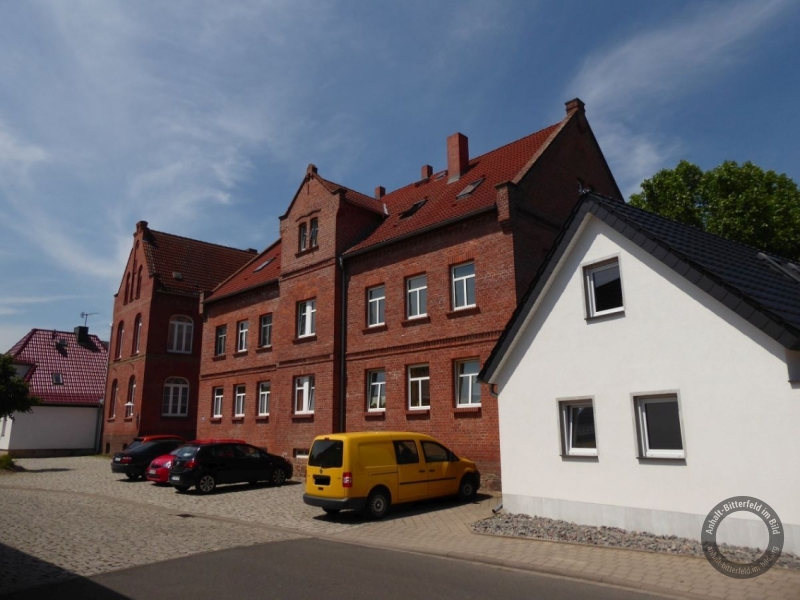 Alte Schule in Roitzsch (Stadt Sandersdorf-Brehna) im Landkreis Anhalt-Bitterfeld