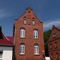 Alte Schule in Roitzsch (Stadt Sandersdorf-Brehna) im Landkreis Anhalt-Bitterfeld