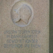 Kriegerdenkmal (Erster Weltkrieg) in Piethen (Stadt Südliches Anhalt) im Landkreis Anhalt-Bitterfeld