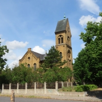 Kirche St. Johannes in Wolfen (Stadt Bitterfeld-Wolfen) im Landkreis Anhalt-Bitterfeld