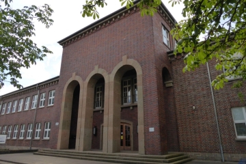 Betriebsberufsschule in der Damaschkestraße in Wolfen (Stadt Bitterfeld-Wolfen) im Landkreis Anhalt-Bitterfeld