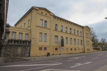 Erster Magdeburg-Leipziger Bahnhof (Tanzschloss) in der Friedrich-Ebert-Straße in Köthen (Anhalt) im Landkreis Anhalt-Bitterfeld